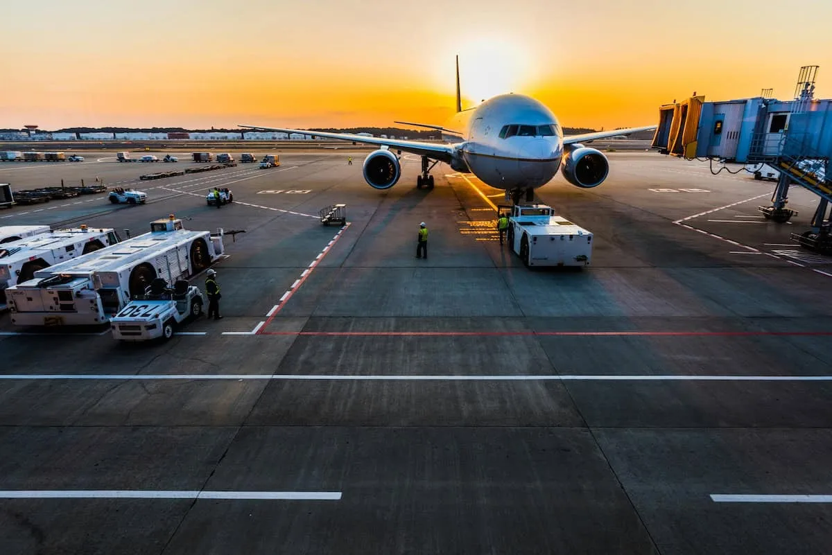 Aeropuertos modernos apuestan por vigilancia con inteligencia artificial en tiempo real