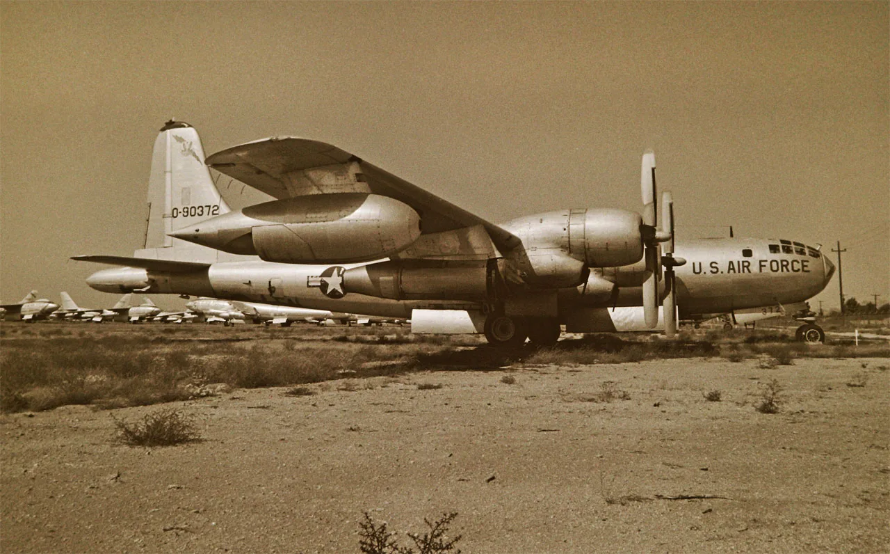 Boeing KB-50J Superfortress, el tanque aéreo clave en la era del inicio de la Guerra Fría