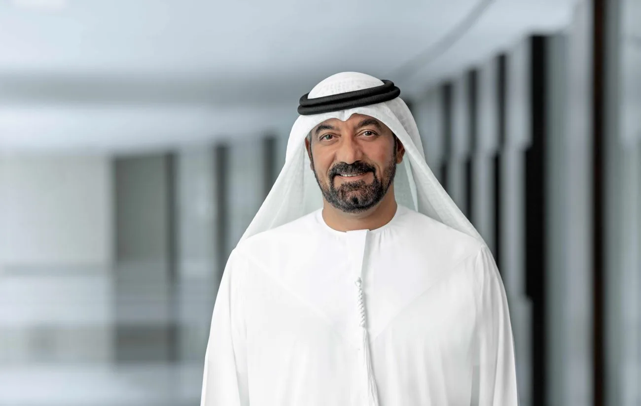 Emirates alcanza récord histórico de ganancias y expande su red con nuevas rutas en Asia