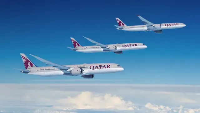 Qatar Airways reporta caída en ganancias mientras reconstruye su red tras crisis regional