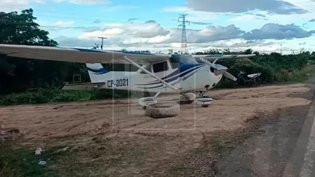 Aeronave Cessna 172 realiza aterrizaje de emergencia en carretera de Beni sin heridos