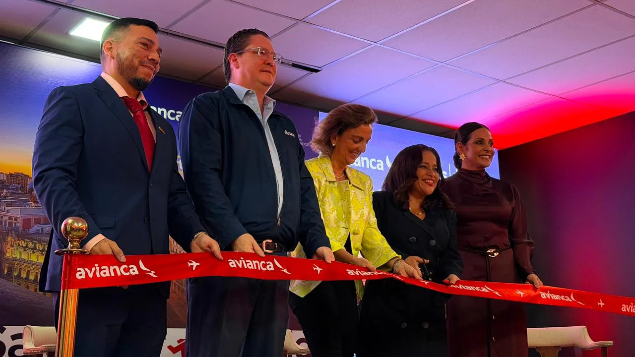 Avianca y Wamos Air lanzan ruta estacional directa entre San Salvador y Madrid