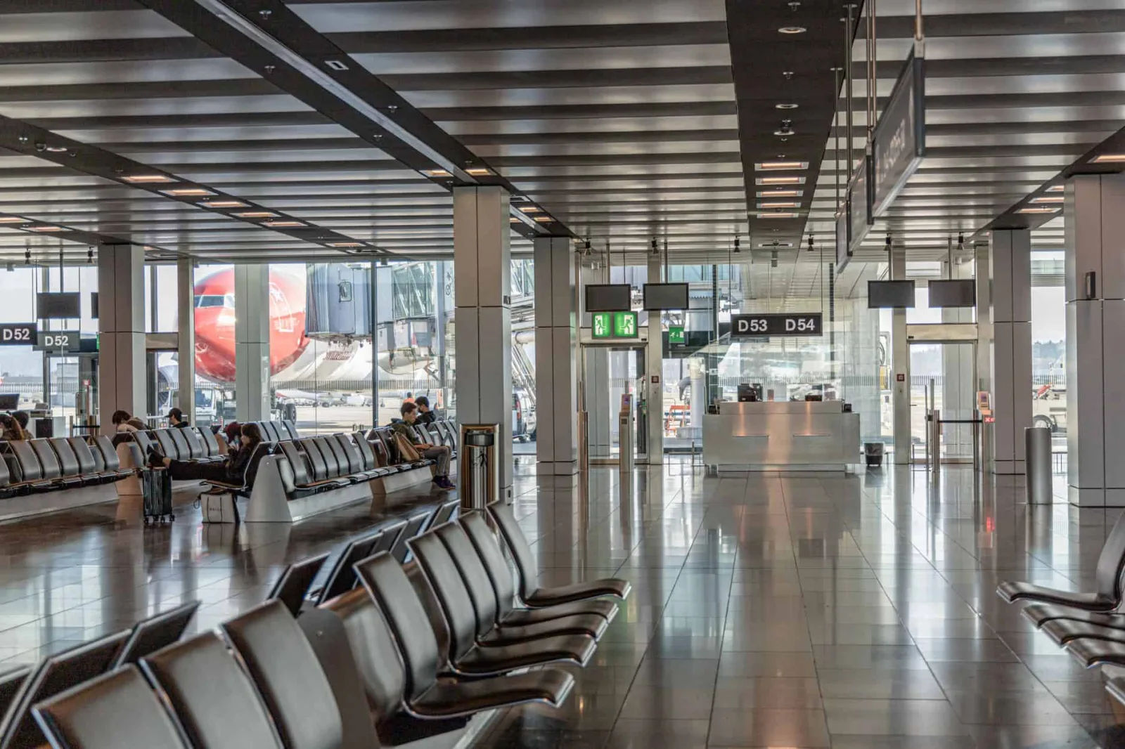 El acceso a salas VIP en aeropuertos en 2026 genera dudas sobre la validez de Priority Pass