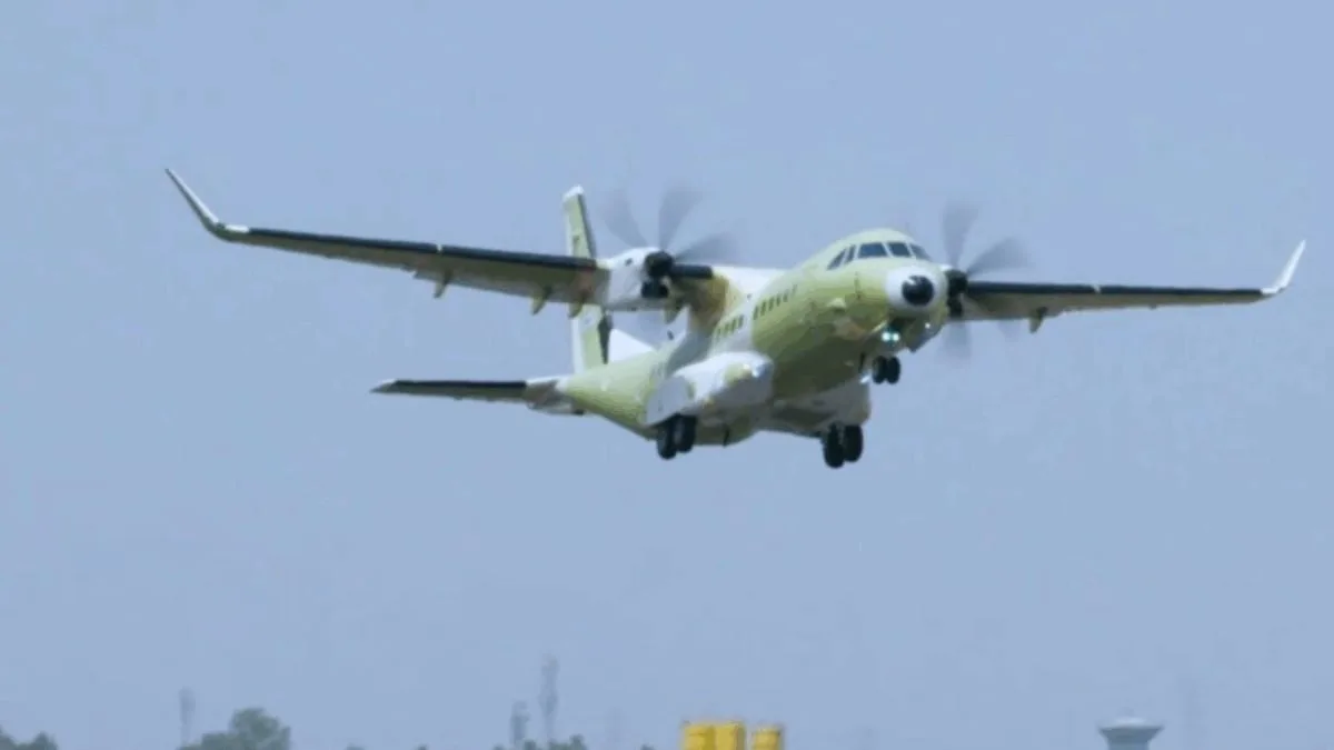 El primer C-295 fabricado en India completa su vuelo inaugural y marca un avance clave en defensa