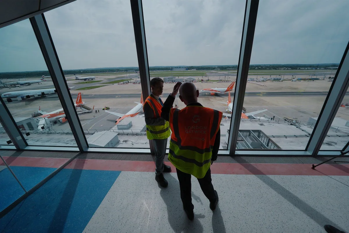 Gatwick planea ampliar su capacidad usando la pista de emergencia para vuelos regulares