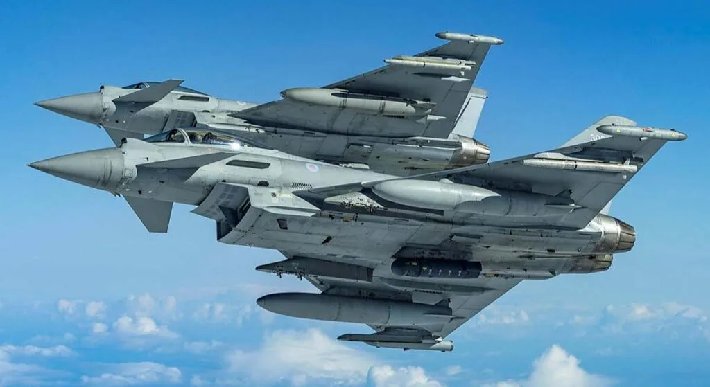 La Fuerza Aérea Moderniza la Defensa Aérea Canaria con la Llegada del Eurofighter a Gando