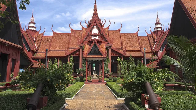 Oferta de vuelo redondo a Phnom Penh desde Nueva York con Cathay Pacific por $977