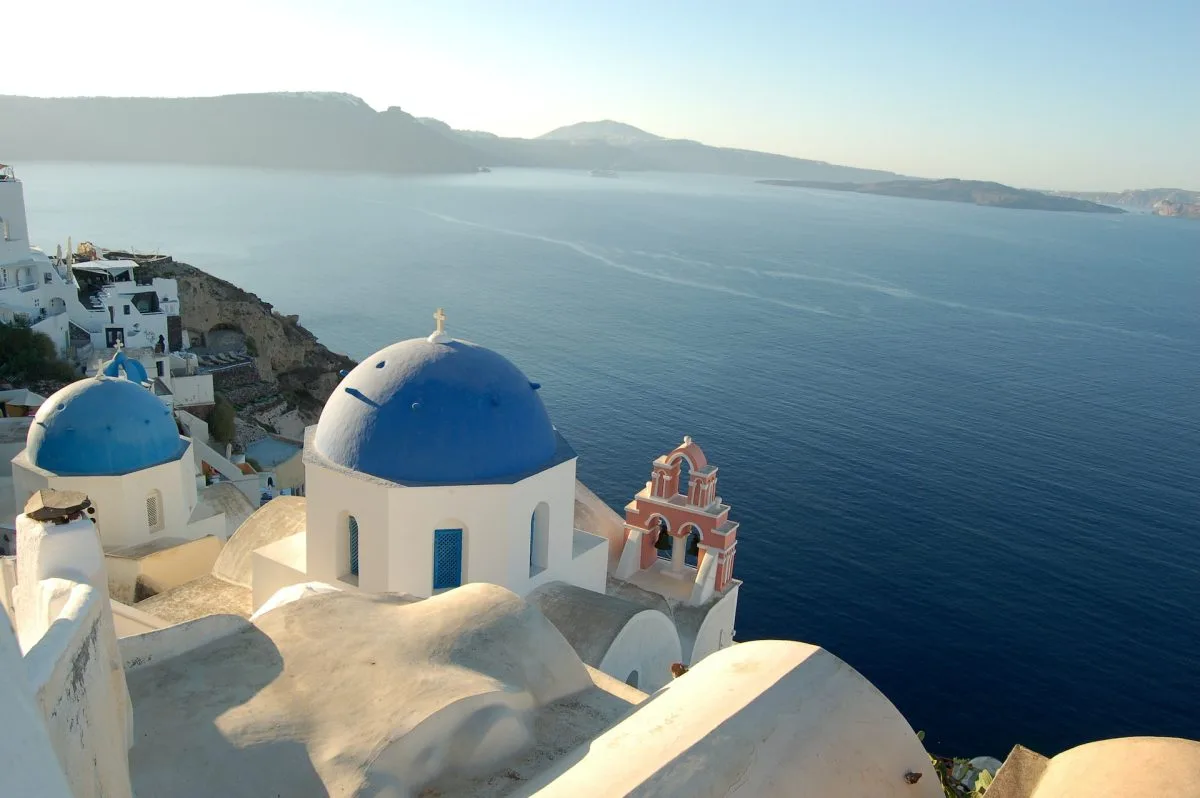 Paquete de verano a Santorini desde Lisboa con vuelos y hotel cuatro estrellas incluidos