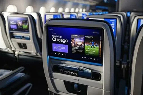 United Airlines y DIRECTV ofrecen transmisión en vivo en pantallas con Starlink durante el verano